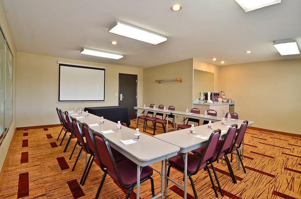 Conference Room at The Clackamas Inn